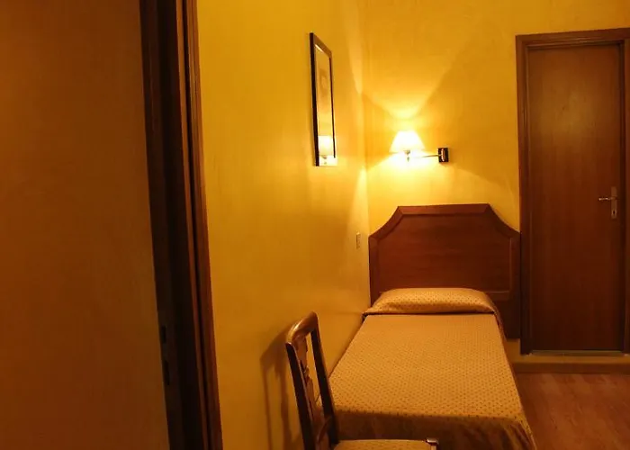 Fiori Hotel 2*